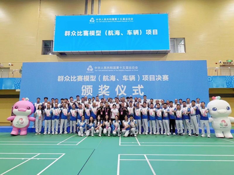 運(yùn)動員合影.jpg